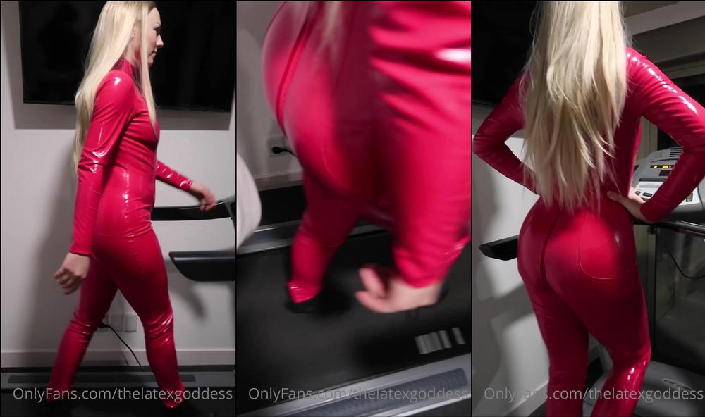 thelatexgoddess 12 07 2021 2160859375 Even Britney needs to workout