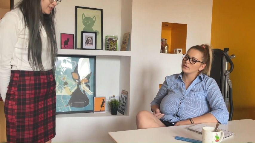 Teacher Erin punishes student Alexia - September 06, 2022
