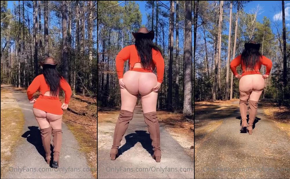 nicolenurko 23 09 2021 2228600806 Like this if you would bend me over and fuck me in the woods if you were my photographer a