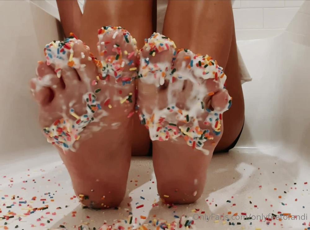 onlyfeetofandi 26 09 2021 2230638050 Here is that sweet treat I promised you  )