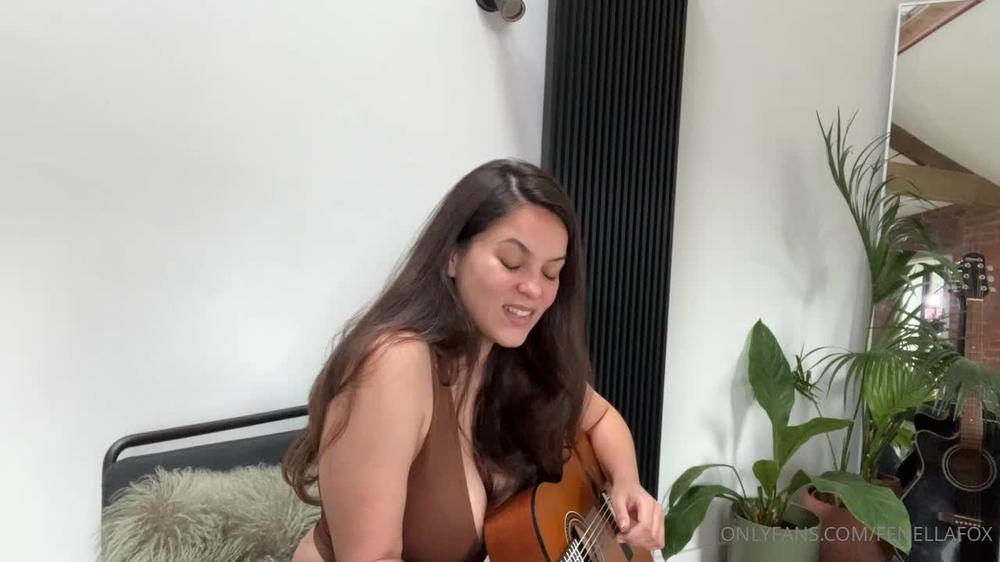fenellafox 03 10 2022 2604859360 musicmonday part 3 