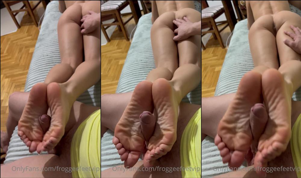 froggeefeetvip 03 11 2022 2666249660 Just chillin  do you like this view on my booty