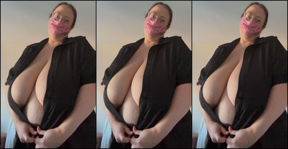 Button blouse try on fail - January 15, 2025