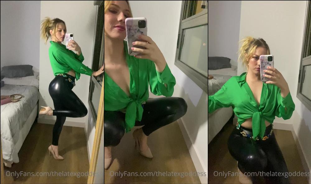 thelatexgoddess 11 06 2021 2133116981 Videos like this  Or with music added