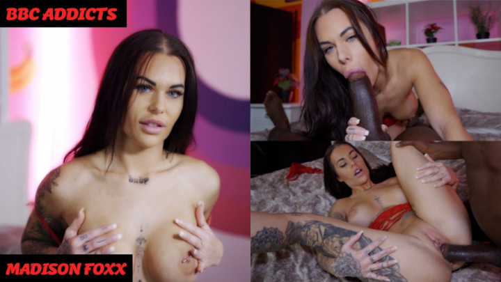 Naked in The Studio with Madison Foxx - November 14, 2023