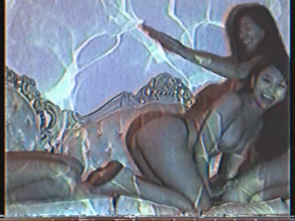 jasminegrey 13 07 2019 43615920 