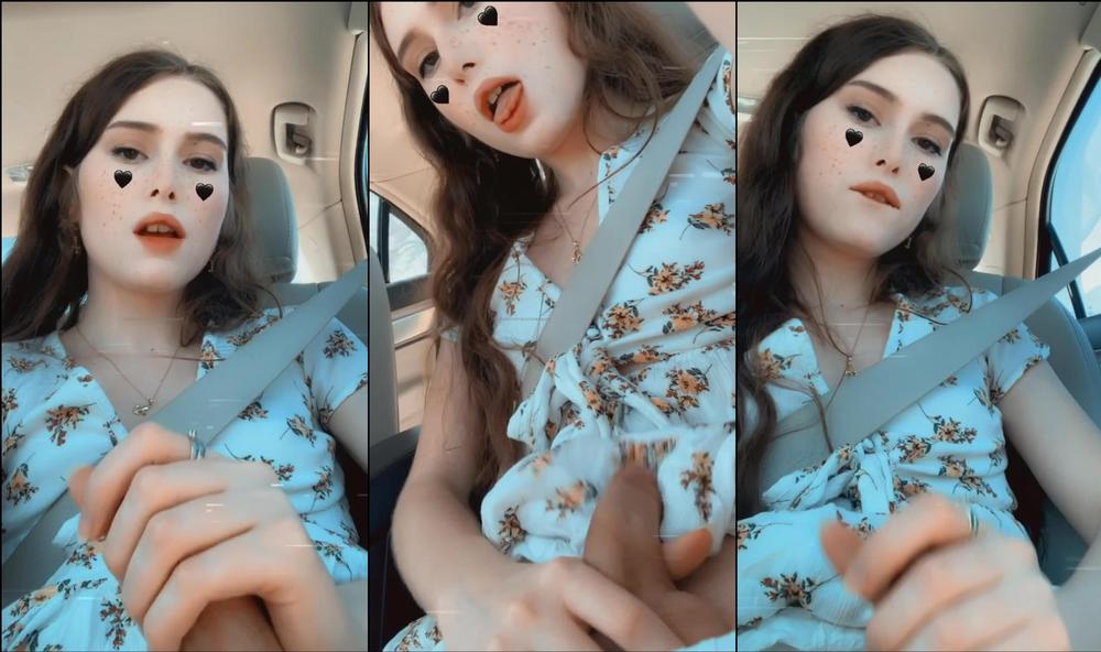 porcelaingoirl 25 04 2020 260342723 What everyone else gets to see vs