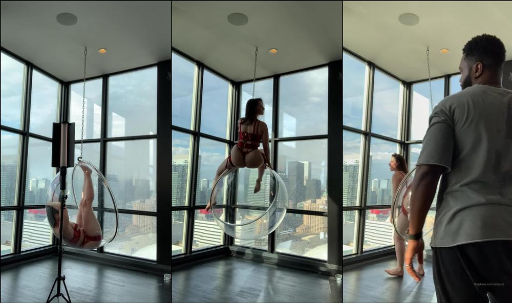 onlyisla 22 07 2020 85117423 Ever wonder what it s like behind the scenes at a sexy ph