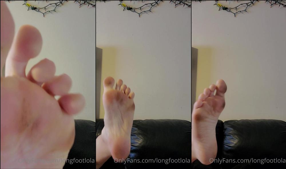longfootlola 07 08 2021 2186355596 My large lovely ladies wanted to stop in and wave hello  They have been busy working hard 