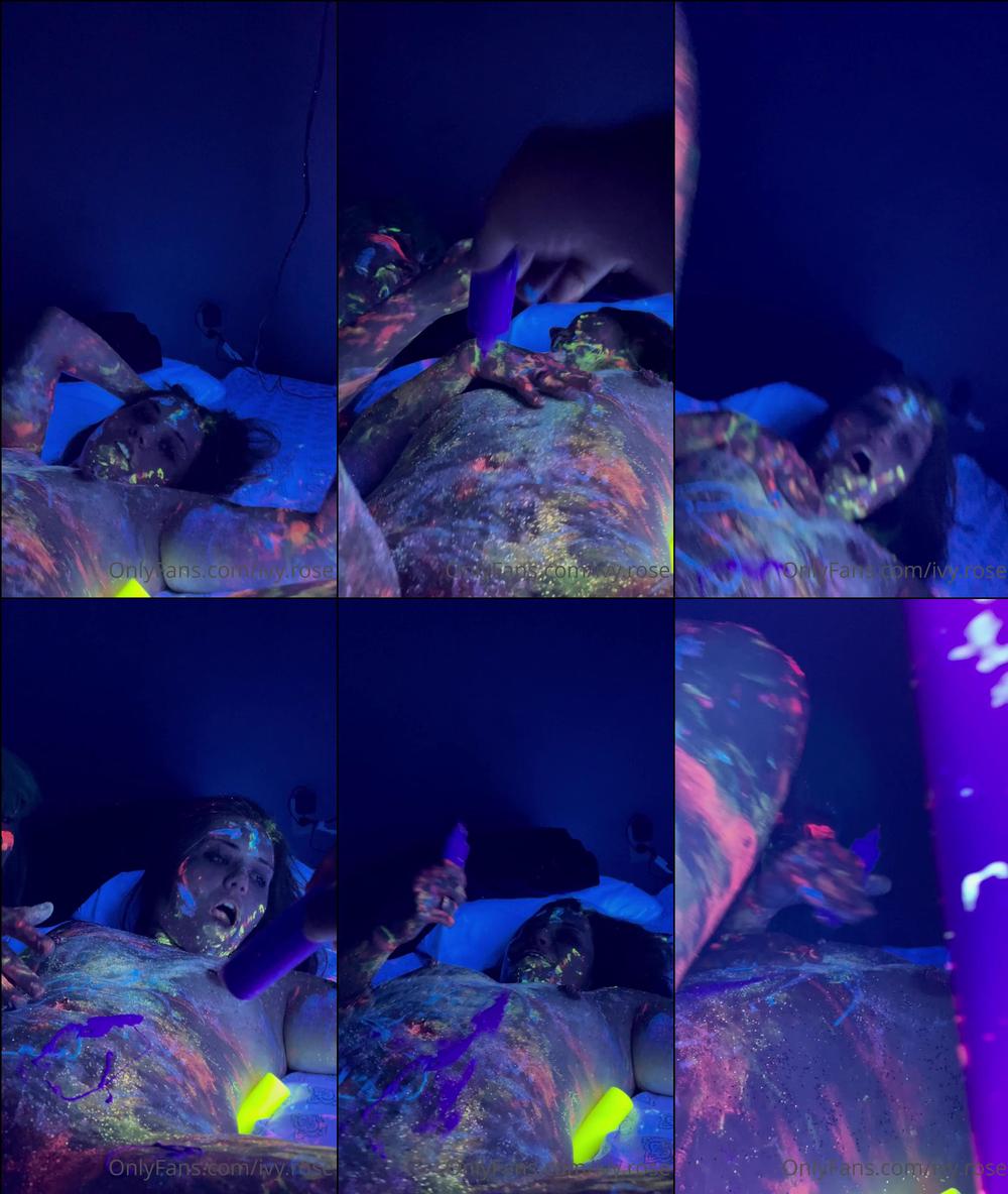 ivyrosehale 07 03 2021 2048517859 dont judge me all black light vids 8