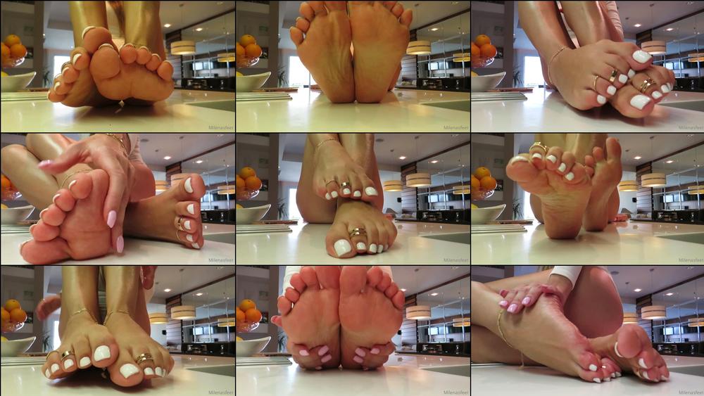simplymilena 04 10 2021 2234799568 my feet are so up close to the camera