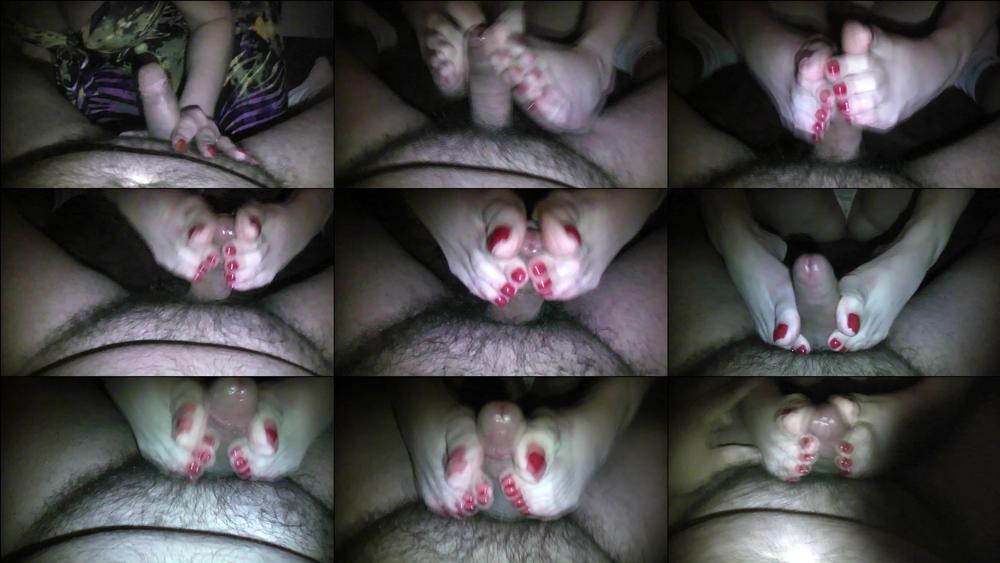 PERFECT RED TOES - November 04, 2023