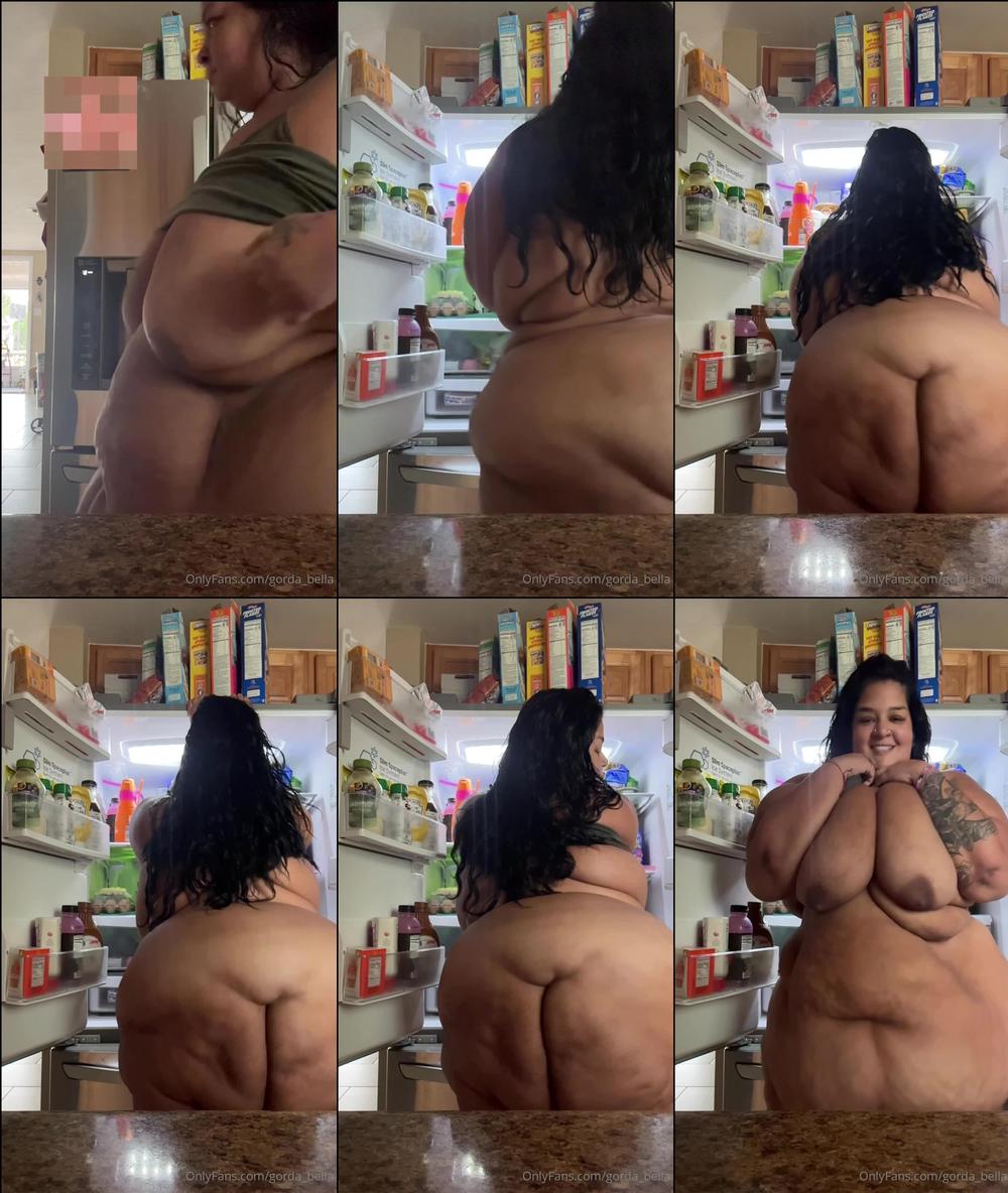 gorda bella 1442213609 dad is just a few feet away in the living room 