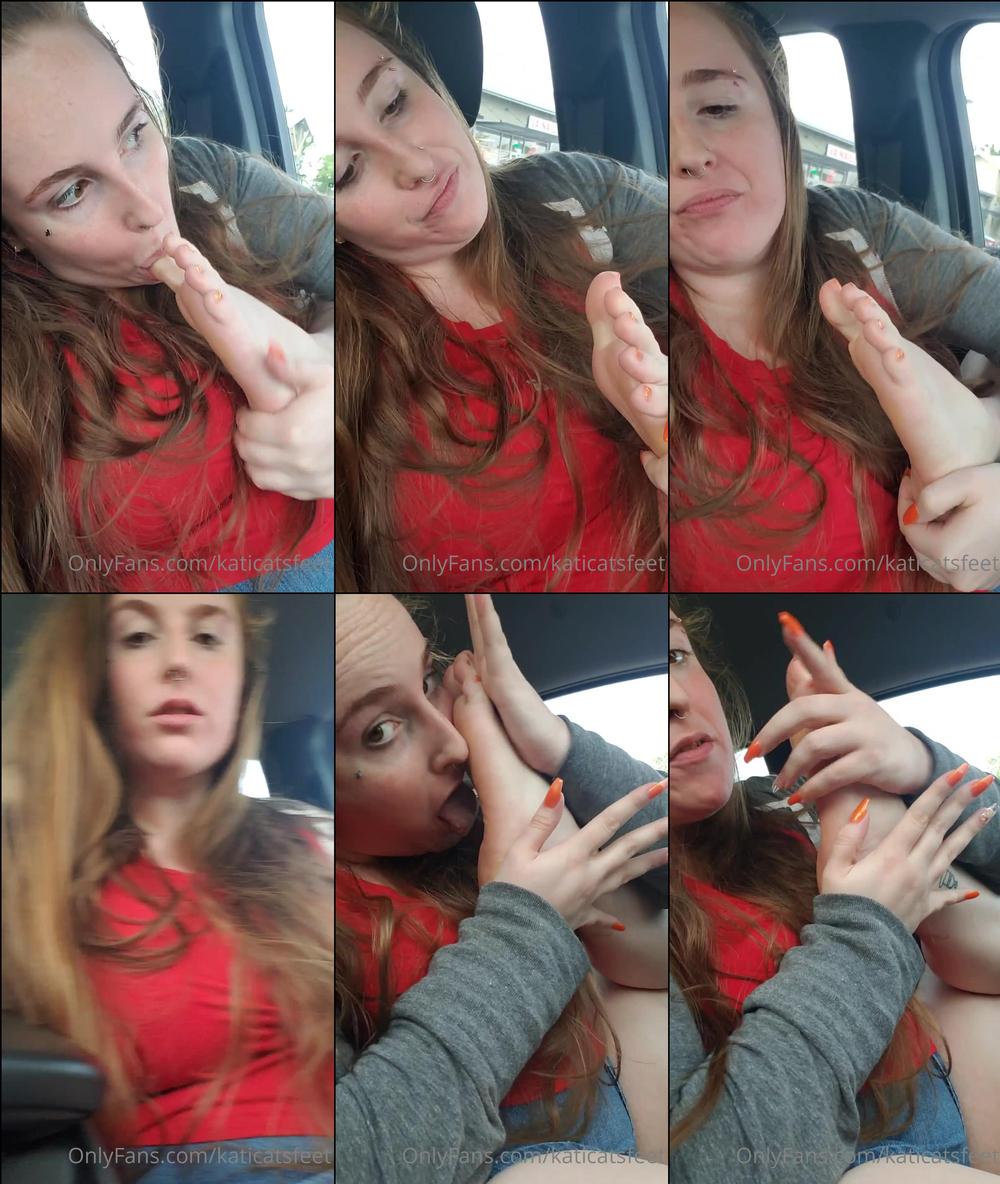katicatsfeet 13 11 2021 2266502234 worshipping new pedicure outside the nail salon