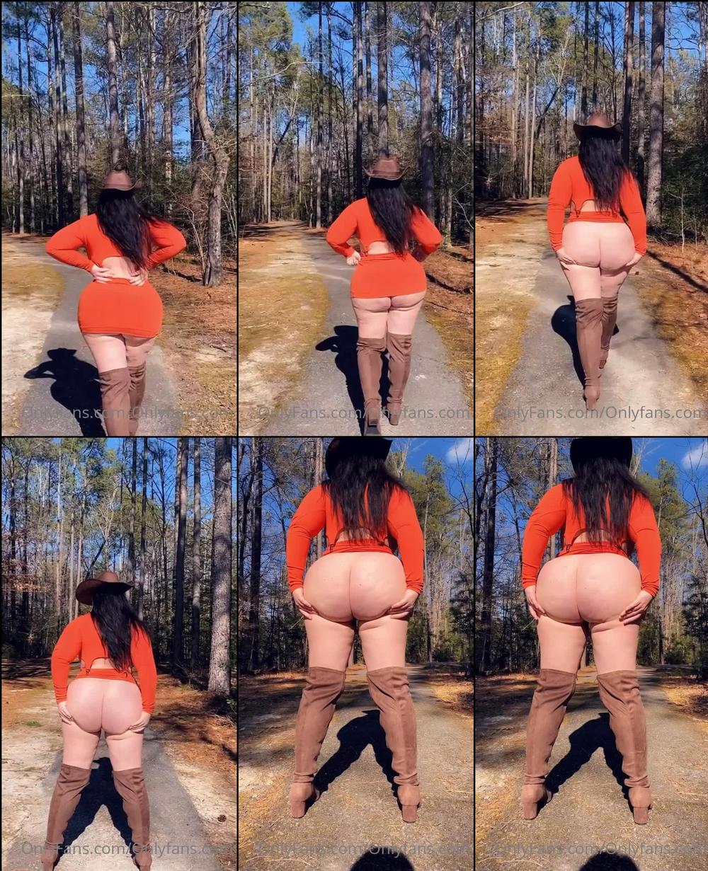 nicolenurko 23 09 2021 2228600806 Like this if you would bend me over and fuck me in the woods if you were my photographer a