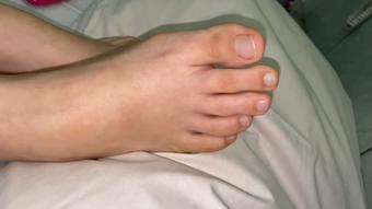 BALL SUCKING FOOT STARING - October 10, 2023 (bestfootjobs)