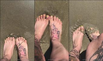 loestoes 25 04 2019 29543825 Isnât the ocean water so soothing  I also canât go over how flawless this pedi is  (loestoes)