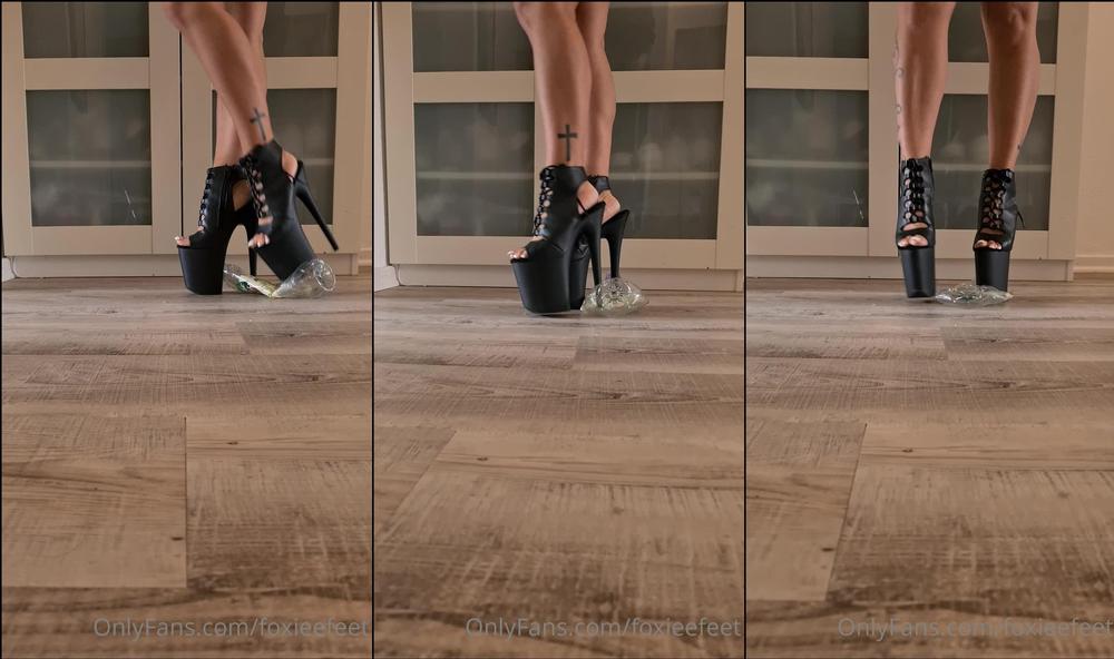 foxieefeet 22 04 2023 2470789673 crushing the bottle